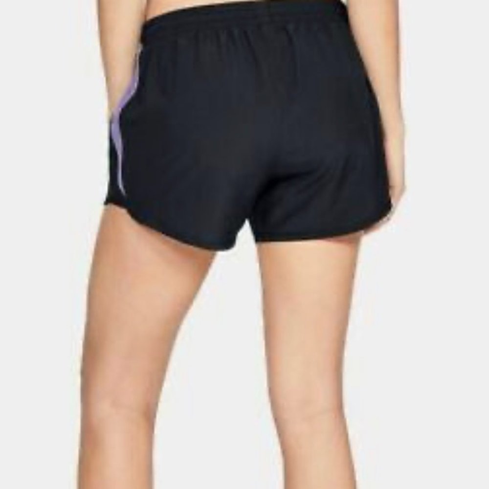🌸MEGA SALE🌸 Under Armour Black Lilac Shorts Pockets Women's 1290872 021 - Picture 3 of 7